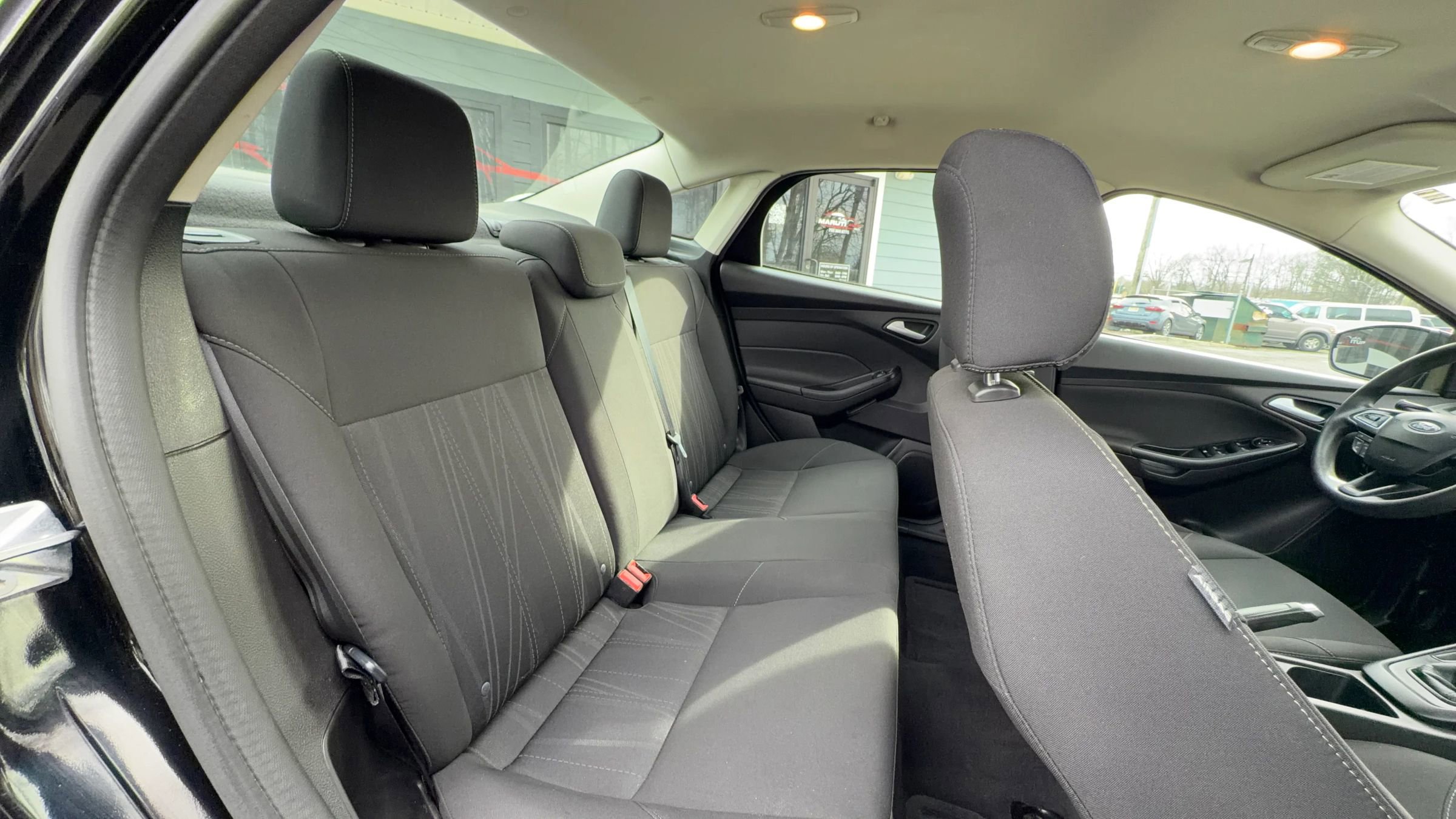 Used 2017 Ford Focus SE image 22