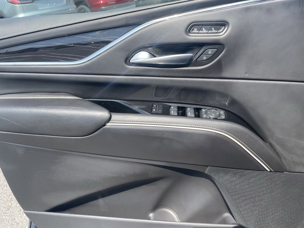 Used 2024 Cadillac Escalade V w/ LPO, ONYX Package image 20