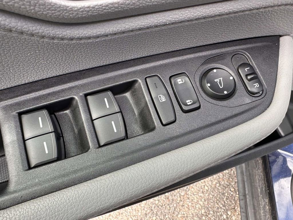 Used 2018 Honda Odyssey EX image 9