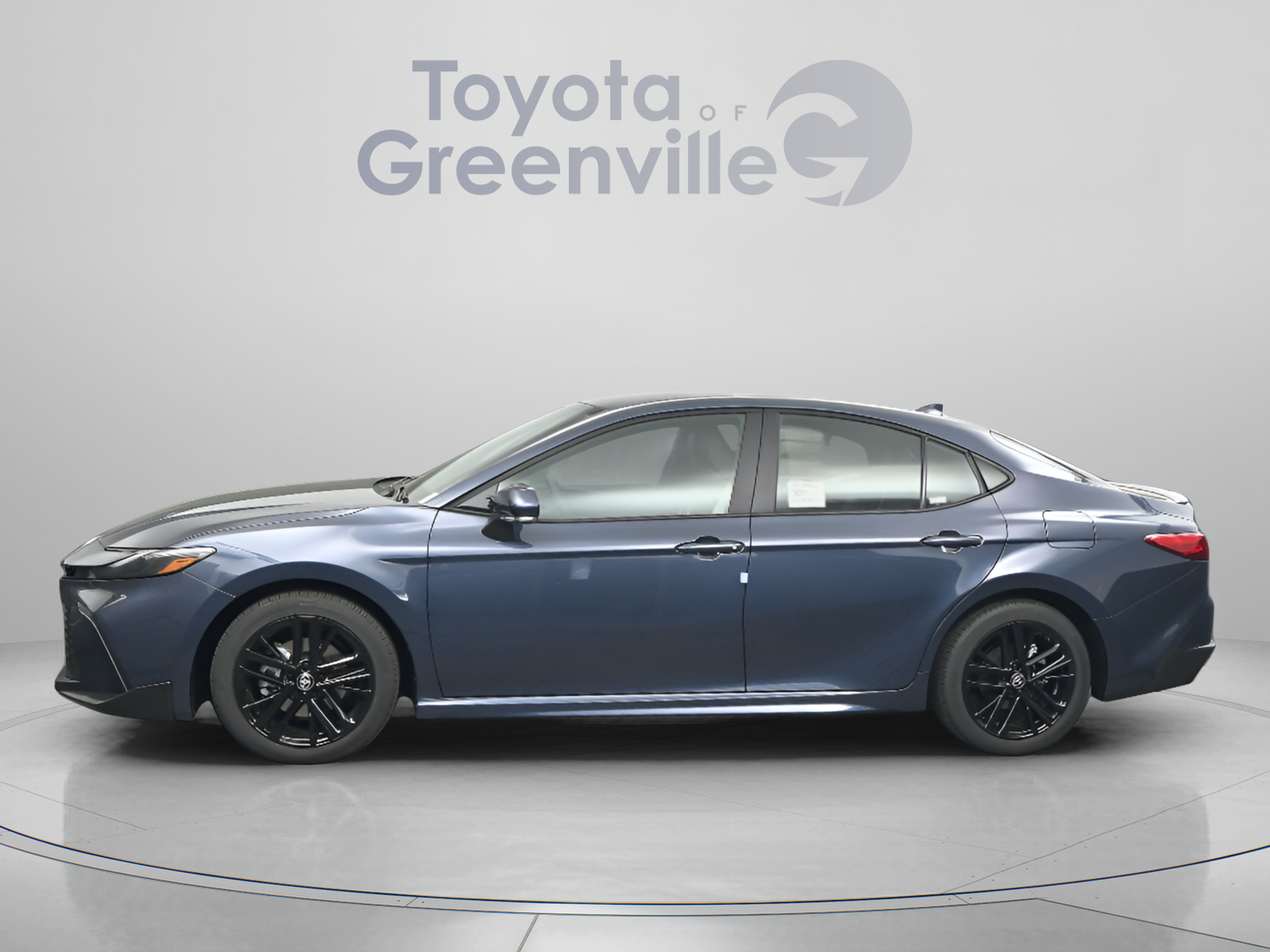 New 2026 Toyota Camry SE FWD image 4