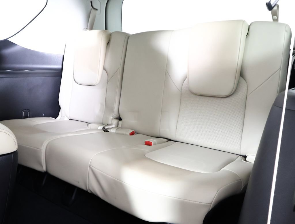Used 2021 Nissan Armada SL w/ Captain's Chairs Package image 11