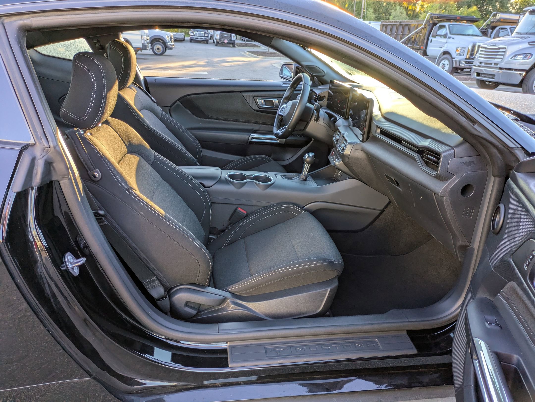 Certified 2024 Ford Mustang Coupe image 30