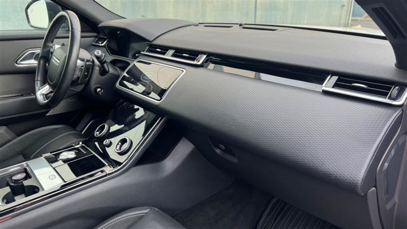 Used 2018 Land Rover Range Rover Velar S AWD/4WD image 72