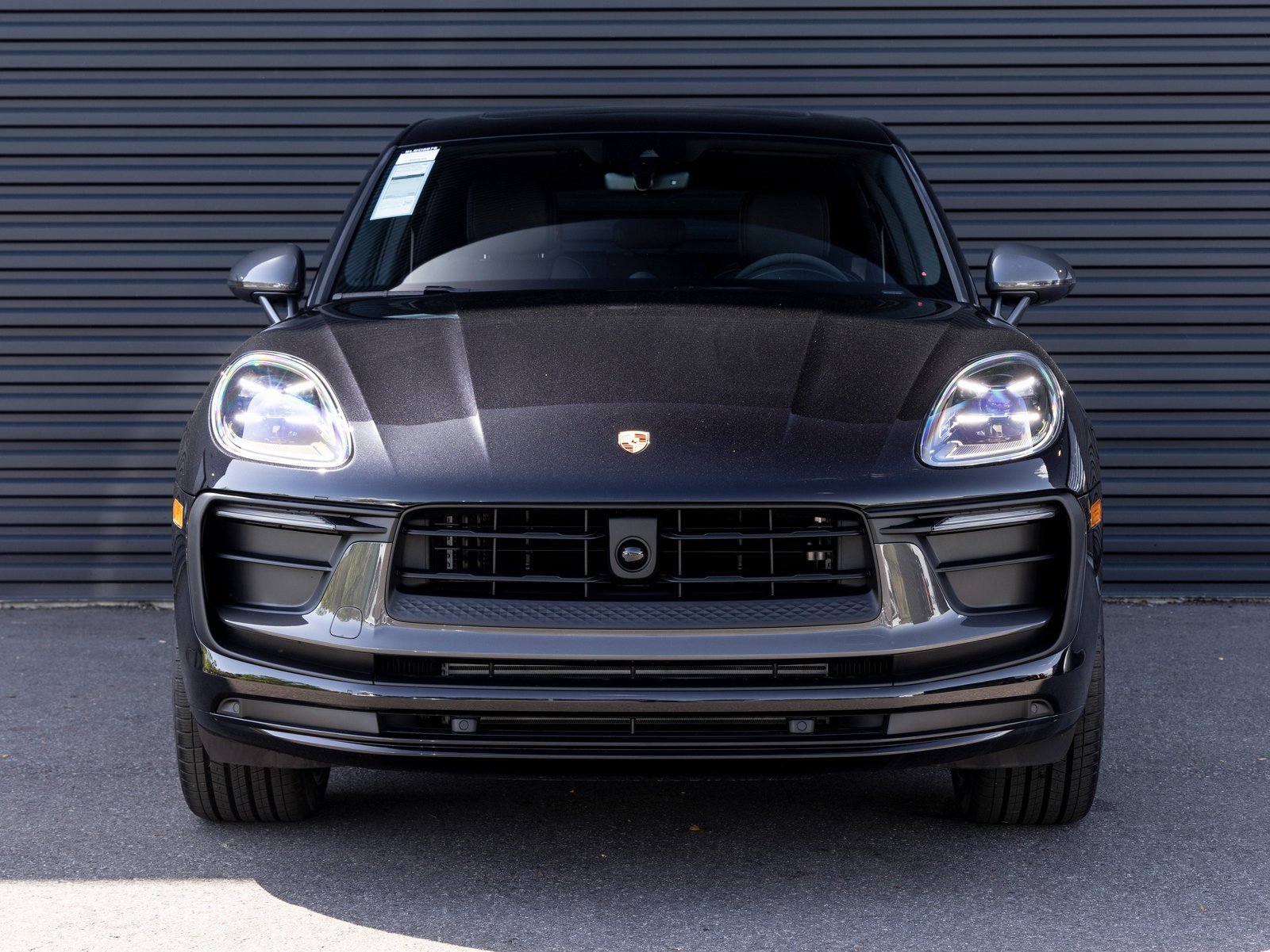 Used 2025 Porsche Macan Turbo image 7