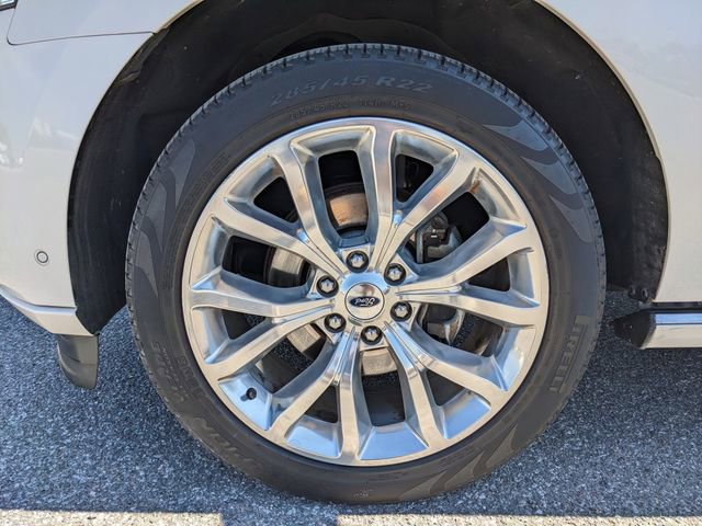 Used 2018 Ford Expedition Platinum image 10