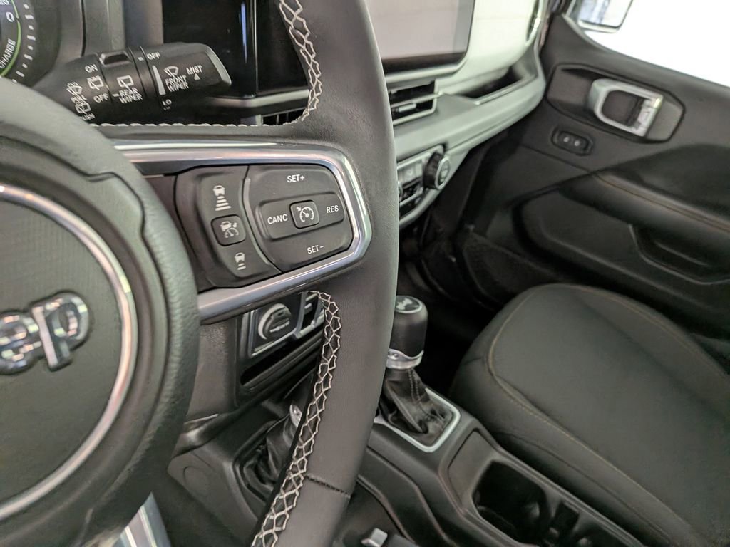 Certified 2025 Jeep Wrangler Unlimited Sahara image 23