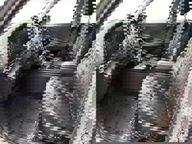 Used 2024 Hyundai Elantra Limited image 10