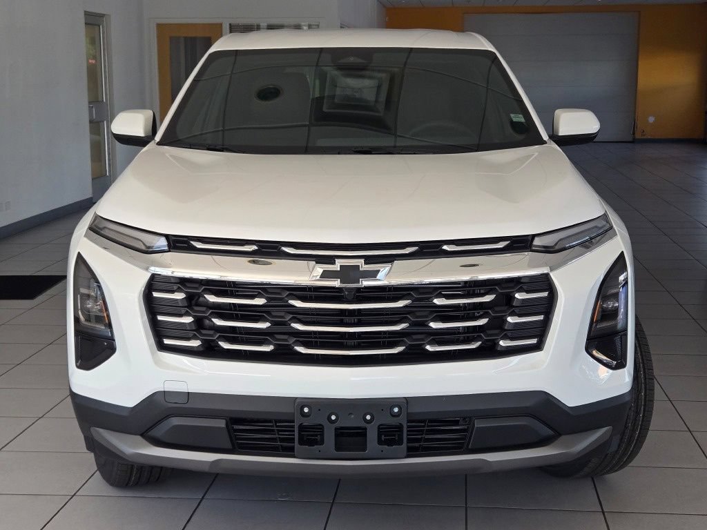 New 2027 Chevrolet Equinox LT FWD image 2