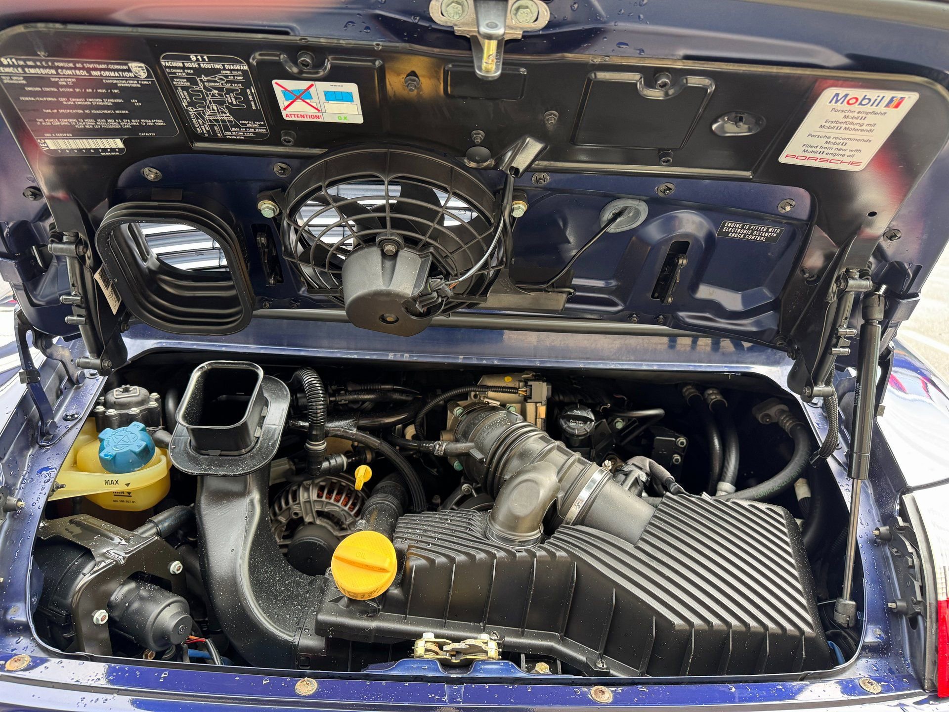 Used 2002 Porsche 911 Carrera image 38