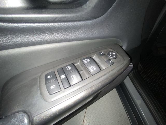 Used 2022 Jeep Cherokee Trailhawk AWD/4WD image 13
