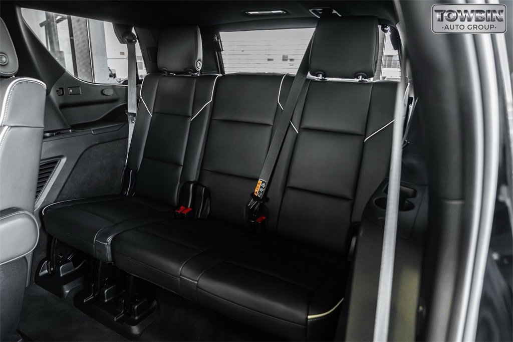 Used 2025 Cadillac Escalade Premium Luxury image 36