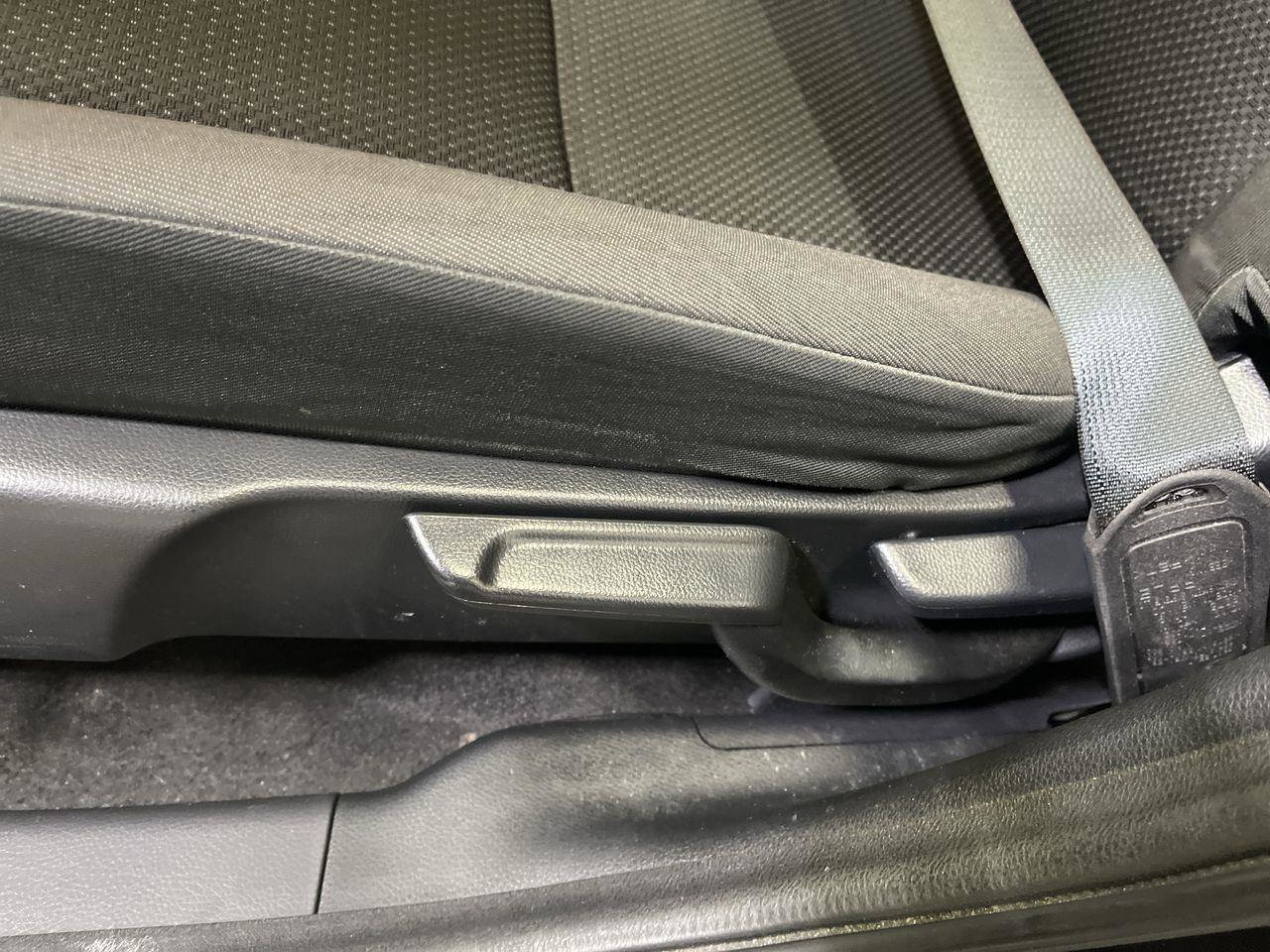 Used 2020 Honda HR-V LX image 12