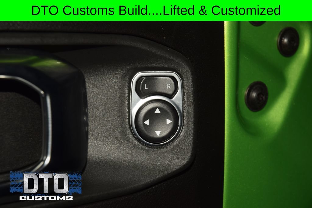 Used 2025 Jeep Gladiator Rubicon w/ Safety Group AWD/4WD image 49