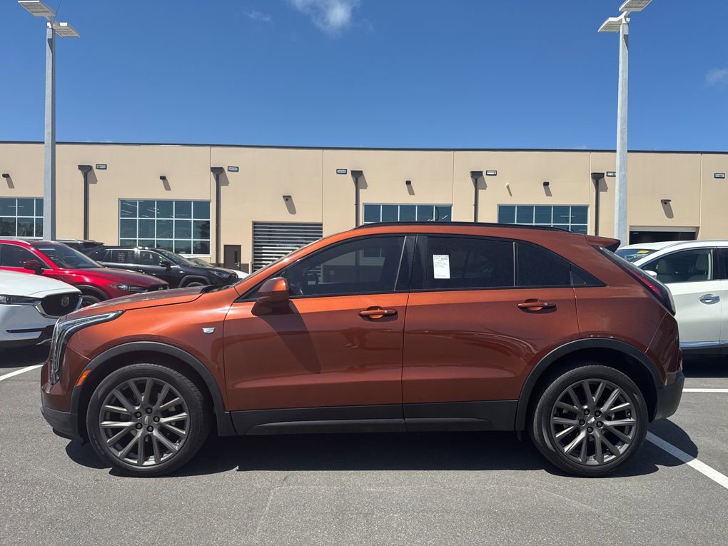 Used 2020 Cadillac XT4 Sport w/ LPO, Midnight Sport Package image 4