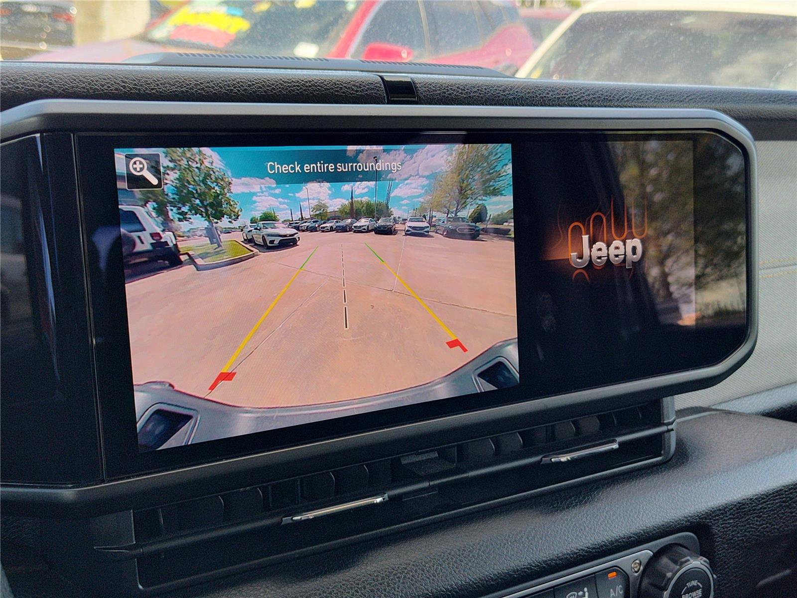 Used 2025 Jeep Gladiator Sport image 26