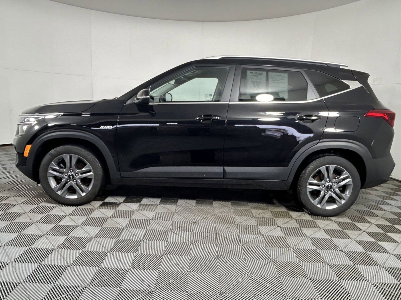 Certified 2023 Kia Seltos S w/ Navigation Package image 10