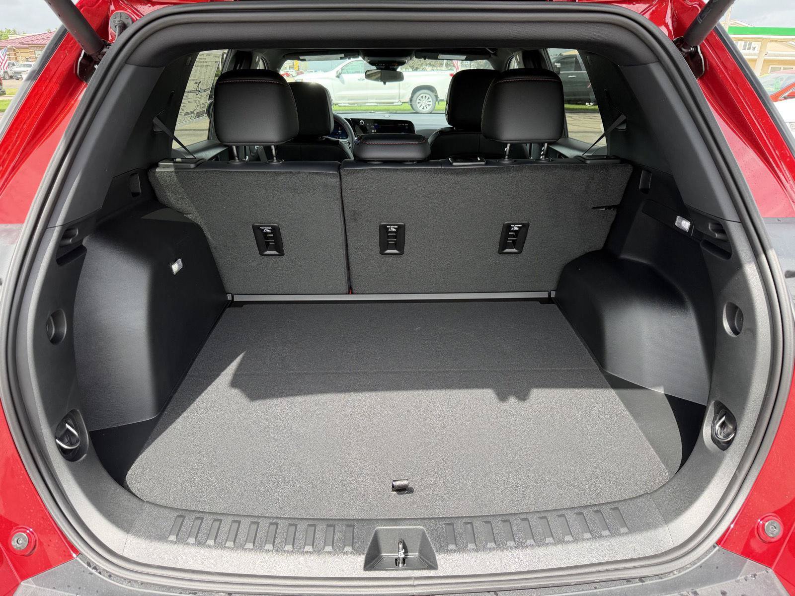 New 2027 Chevrolet Equinox RS w/ Convenience Package III AWD/4WD image 9