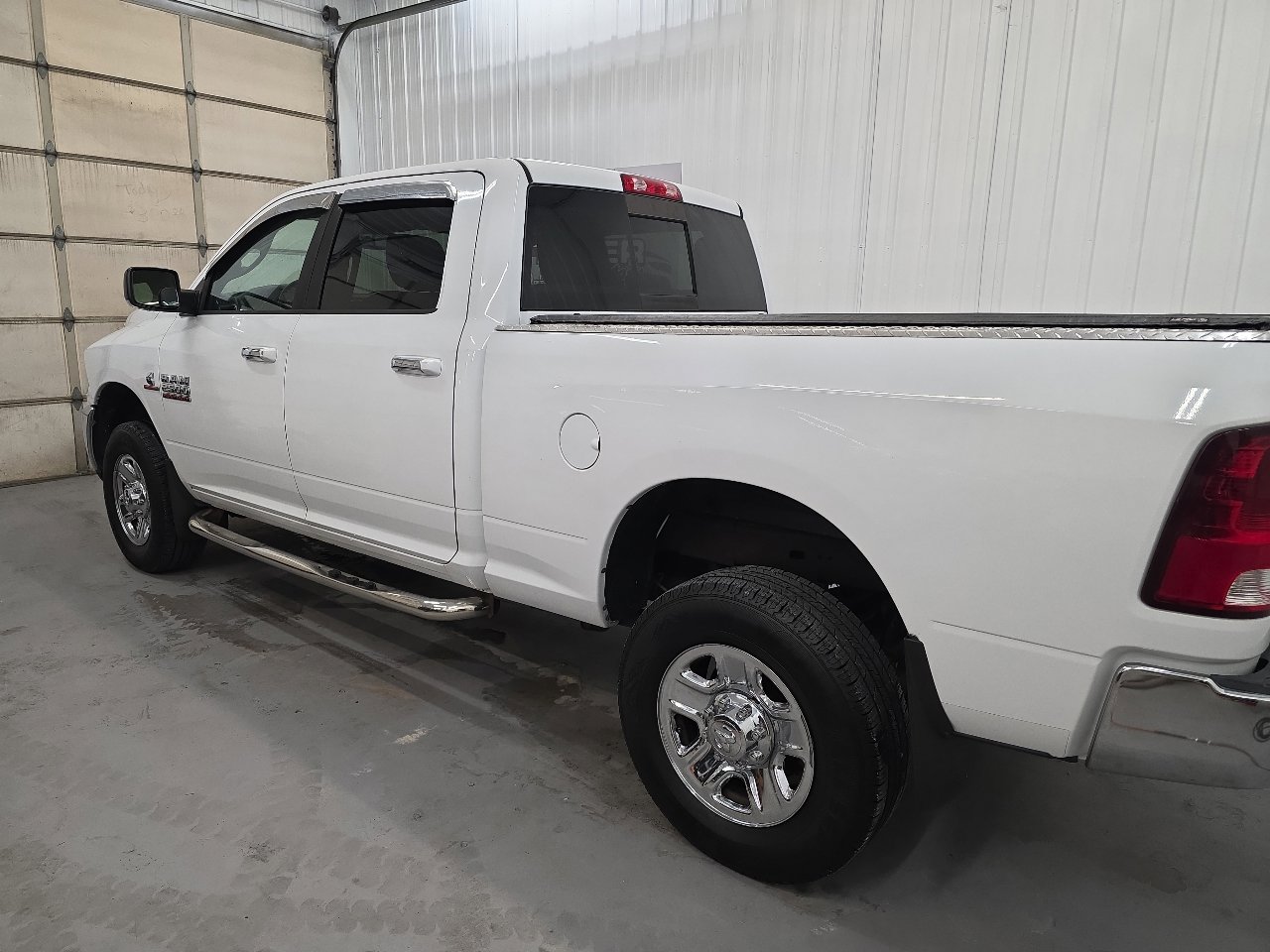 Used 2015 RAM 2500 SLT w/ Luxury Group image 8