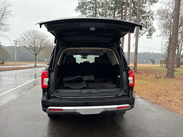 Used 2022 Ford Expedition XLT image 18