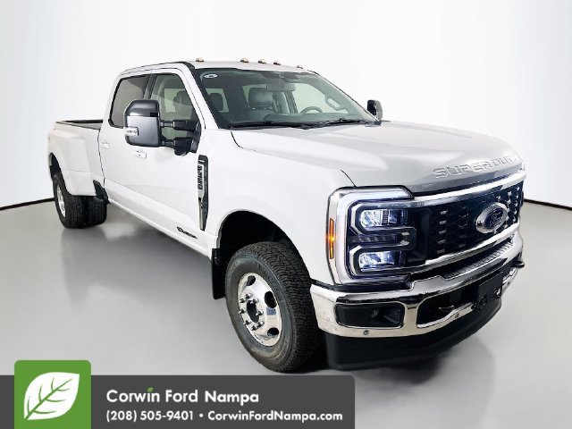 New 2026 Ford F350 Lariat w/ Lariat Ultimate Package