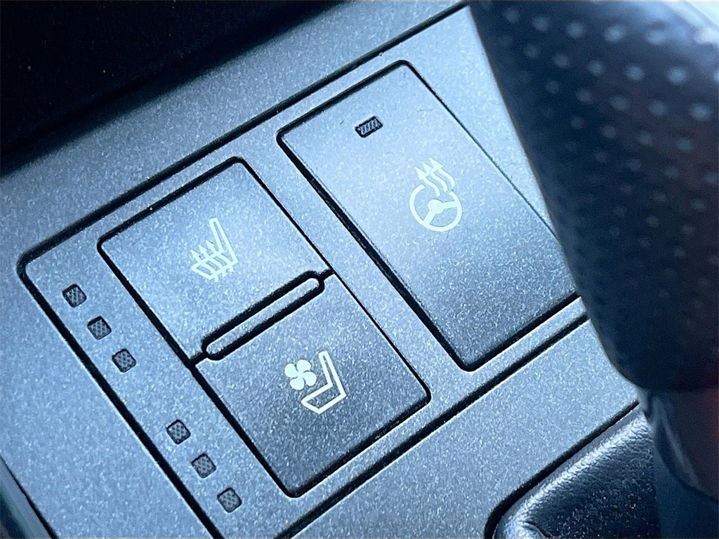 Used 2022 Lexus IS 350 F Sport image 20