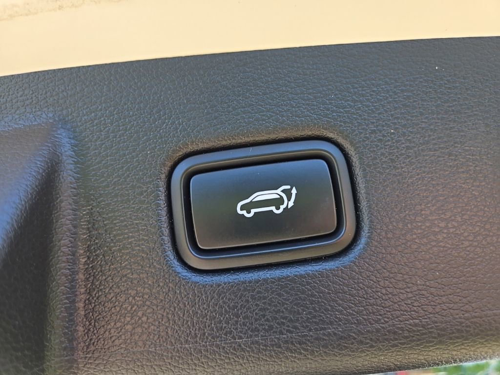 Certified 2021 Kia Telluride EX w/ EX Premium Package AWD/4WD image 37
