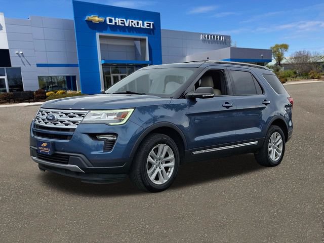 Used 2019 Ford Explorer XLT w/ Equipment Group 202A AWD/4WD image 34