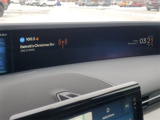 Certified 2025 Lincoln Nautilus Premier image 19