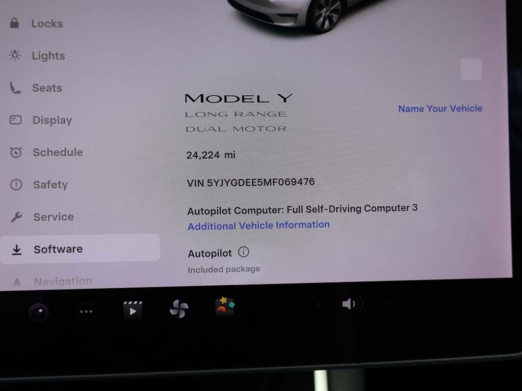 Used 2021 Tesla Model Y Long Range image 51