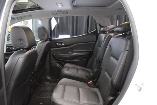 Used 2017 GMC Acadia SLT AWD/4WD image 24