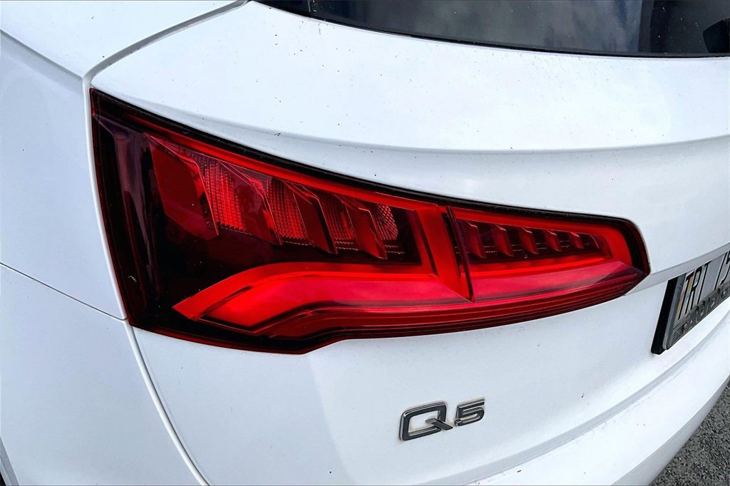 Used 2018 Audi Q5 2.0T Premium Plus w/ Premium Plus Package image 33
