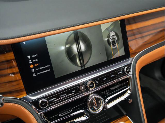 Used 2021 Bentley Flying Spur V8 image 25