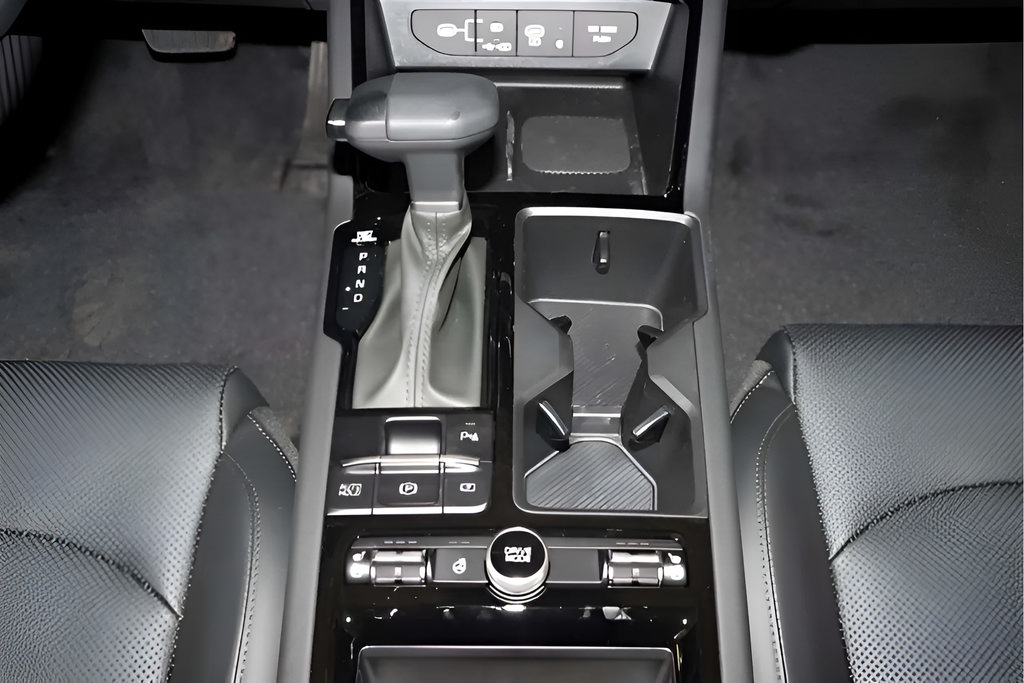 Used 2025 Kia K5 EX FWD image 30