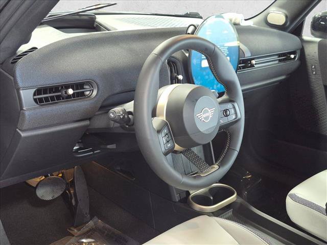 Used 2025 MINI Cooper S FWD image 2