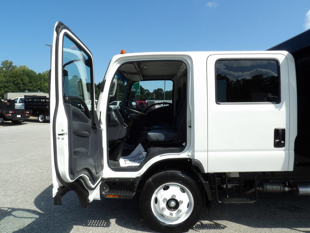 Used 2024 Chevrolet Low Cab Forward RWD image 25