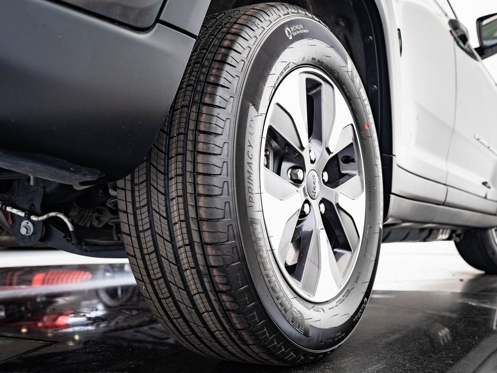 Used 2024 Jeep Grand Cherokee Limited 4xe image 40