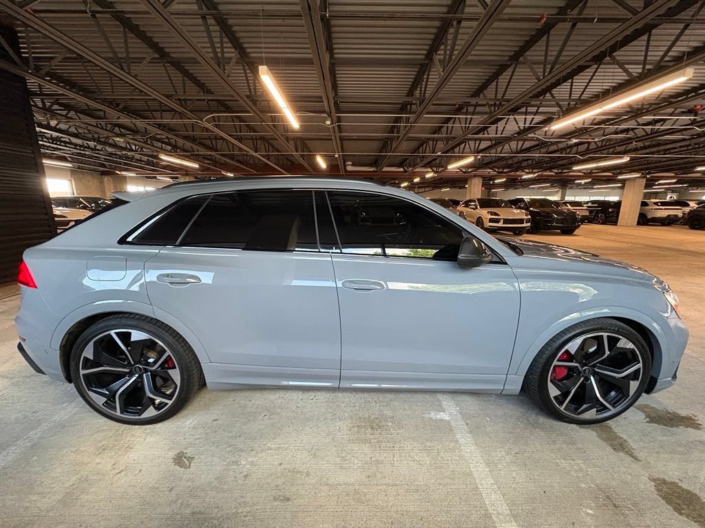 Used 2023 Audi RS Q8 AWD/4WD image 9