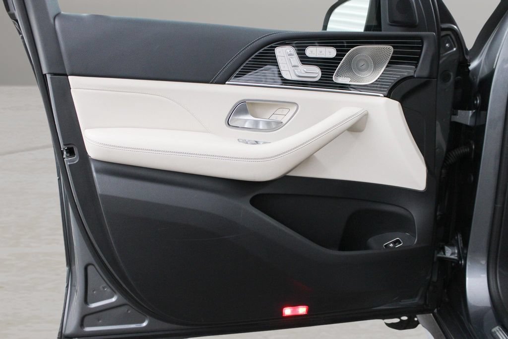 Used 2024 Mercedes-Benz GLE 450 4MATIC image 16