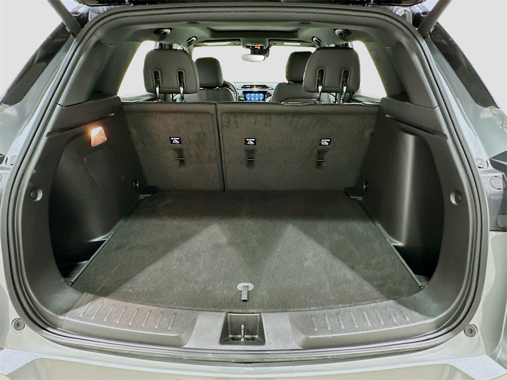 Used 2023 Chevrolet TrailBlazer RS w/ Sun and Liftgate Package image 28