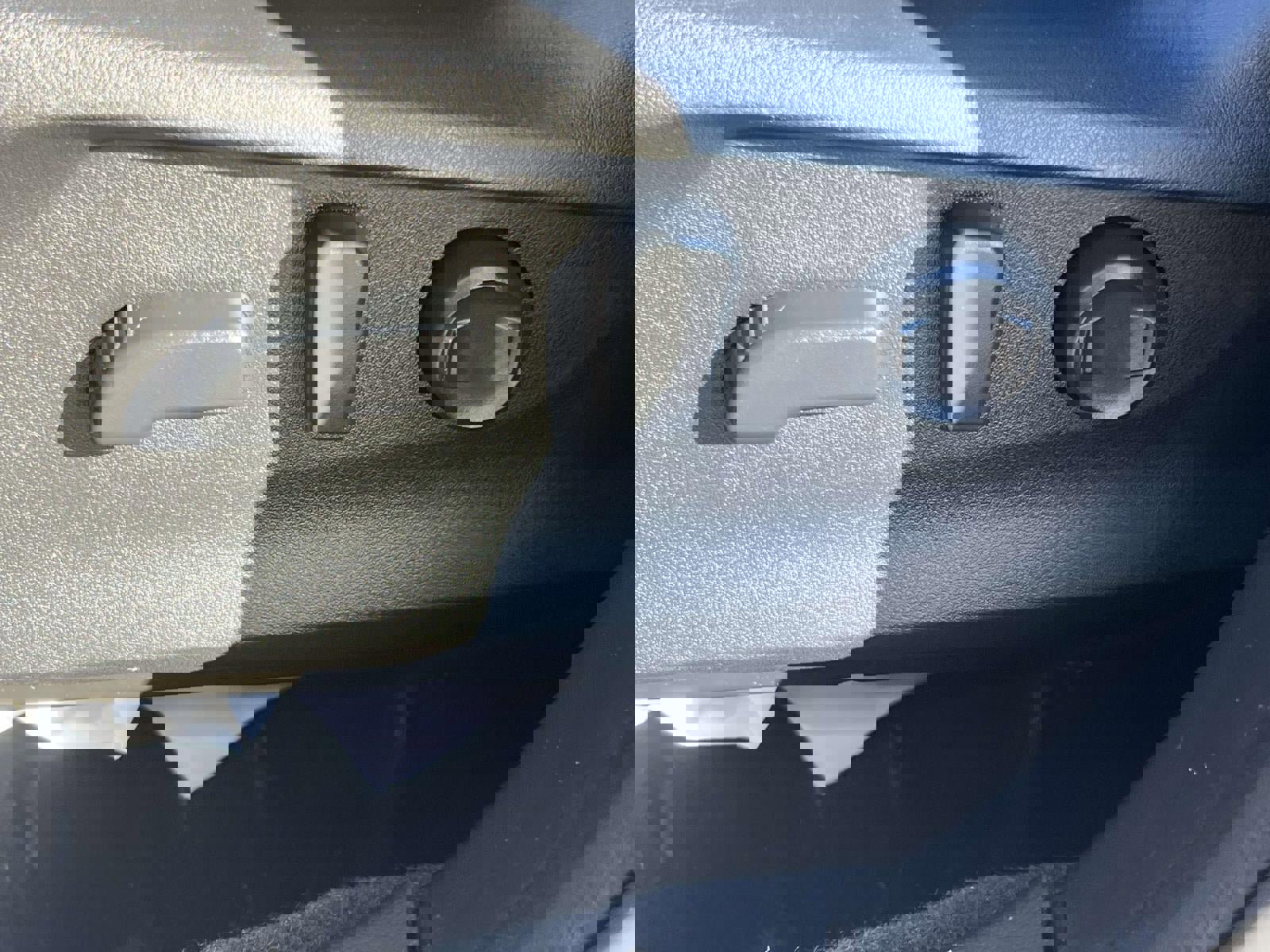 Used 2019 Subaru Forester Premium w/ All-Weather Package image 26