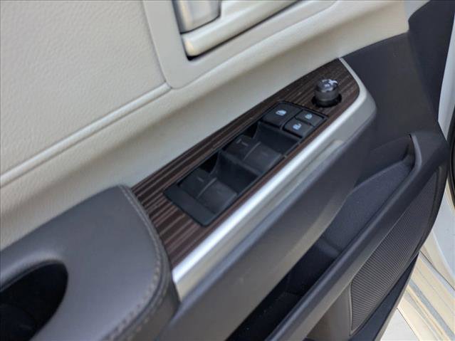 Certified 2022 Toyota Sienna LE image 12