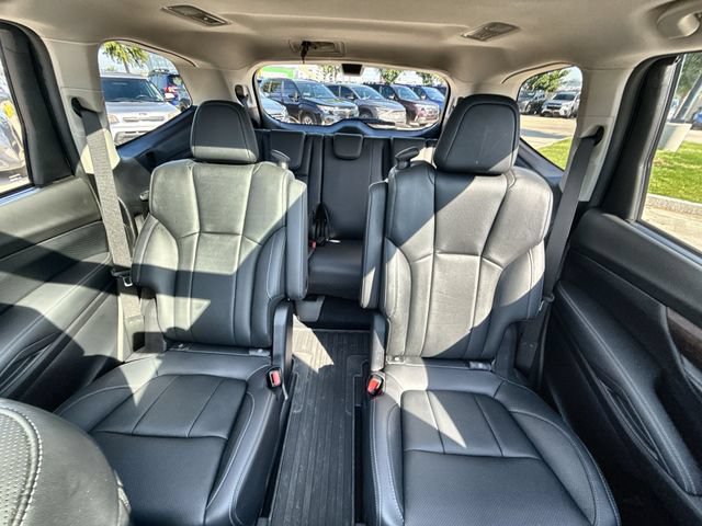 Used 2023 Subaru Ascent Touring AWD/4WD image 23