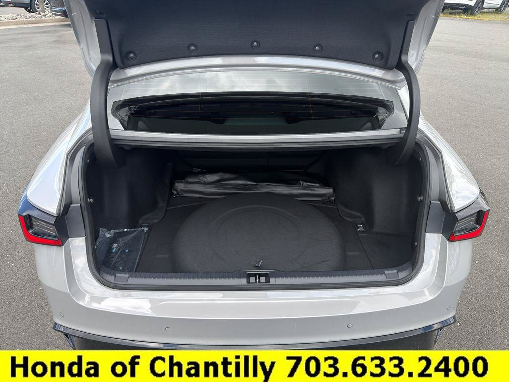 Used 2025 Lexus IS 500 w/ F-Sport Performance RWD image 29