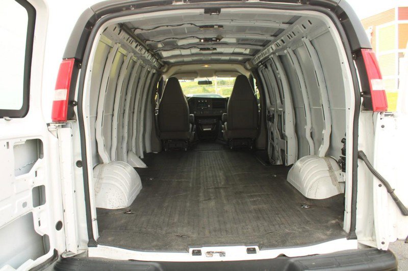 Used 2021 Chevrolet Express 2500 Extended w/ Driver Convenience Package image 7