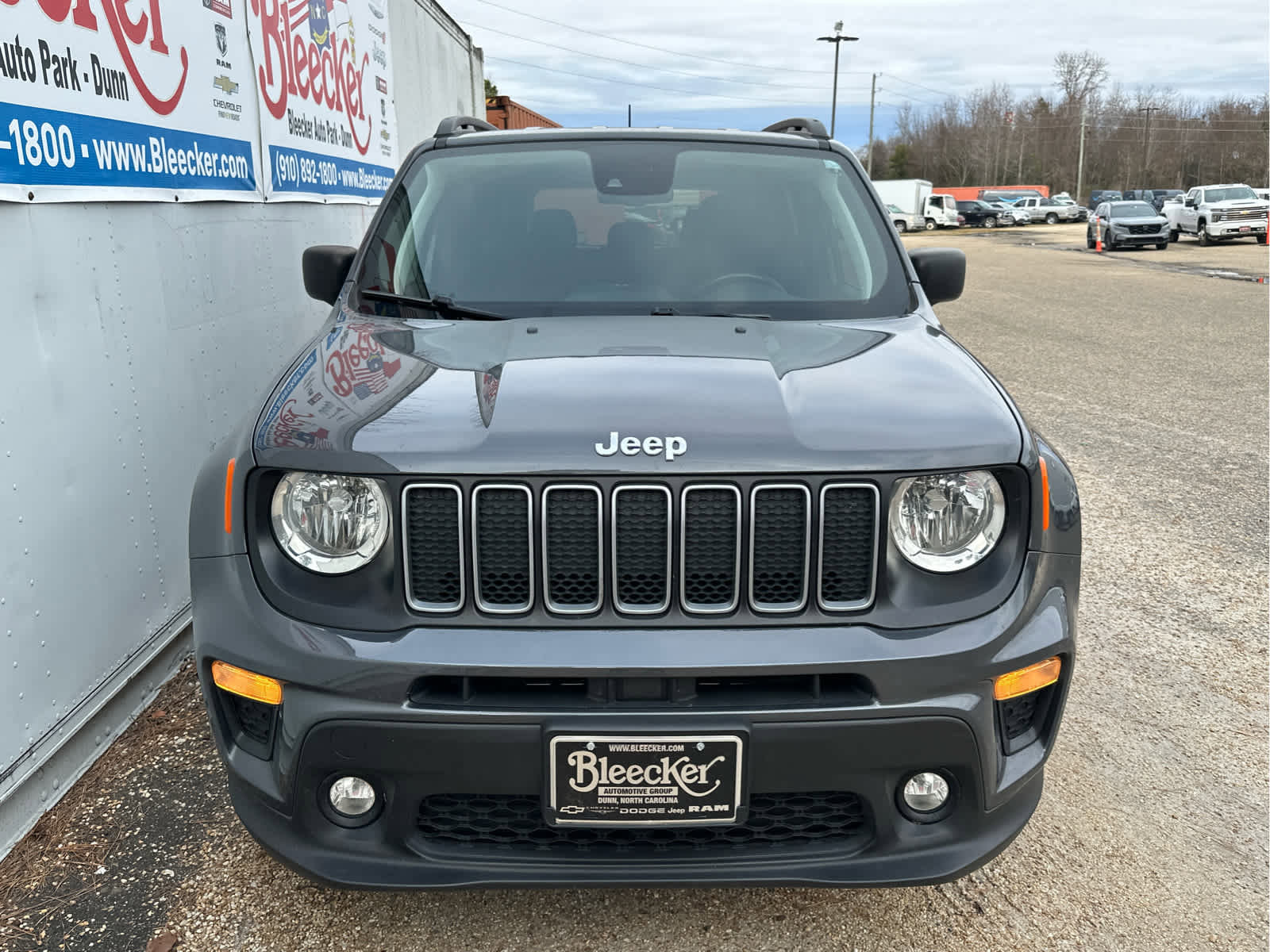 Used 2022 Jeep Renegade Latitude w/ Convenience Group image 5