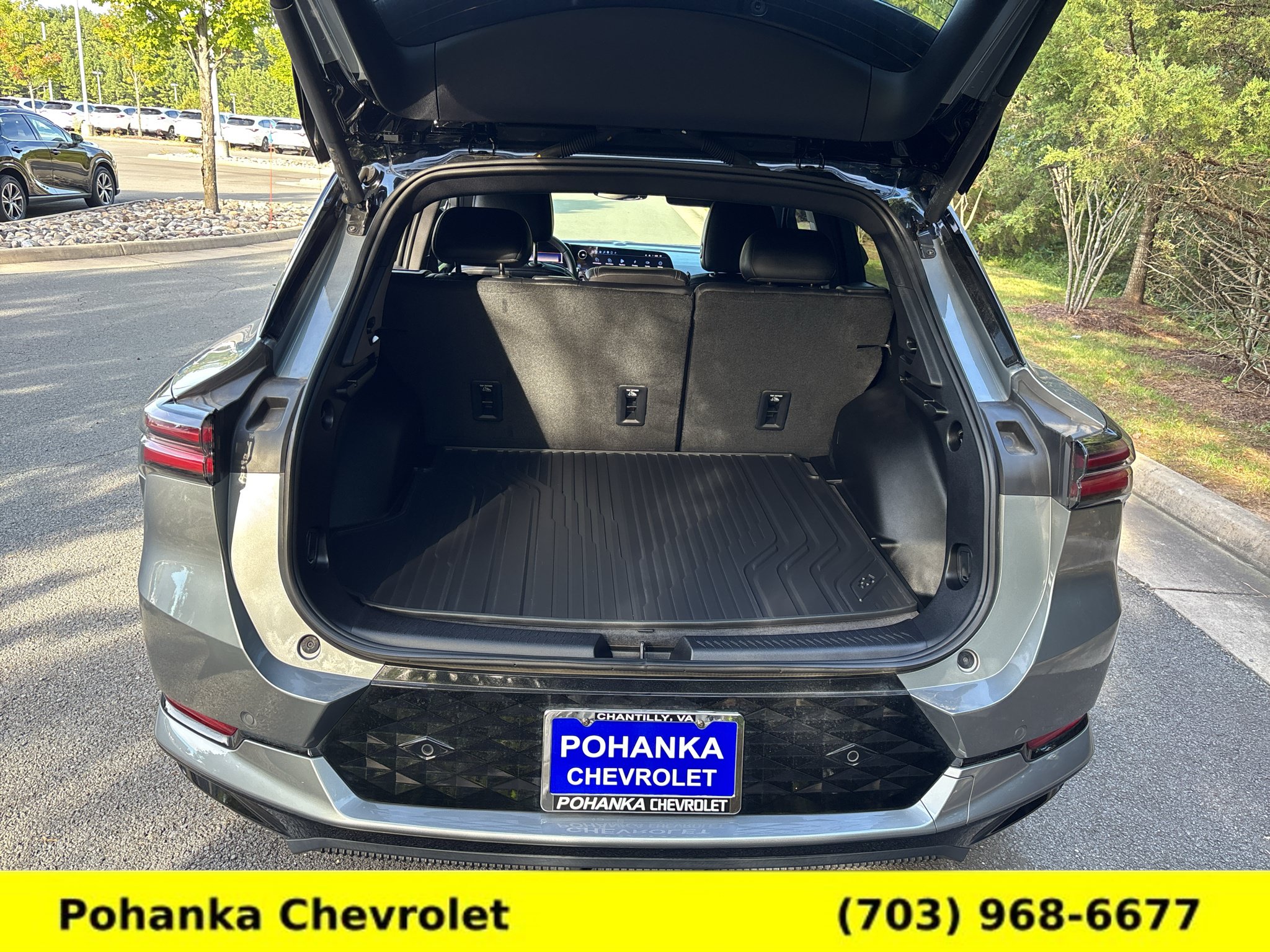 Certified 2024 Chevrolet Equinox EV RS FWD image 26