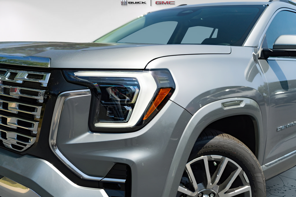 New 2027 GMC Terrain Denali AWD/4WD image 3