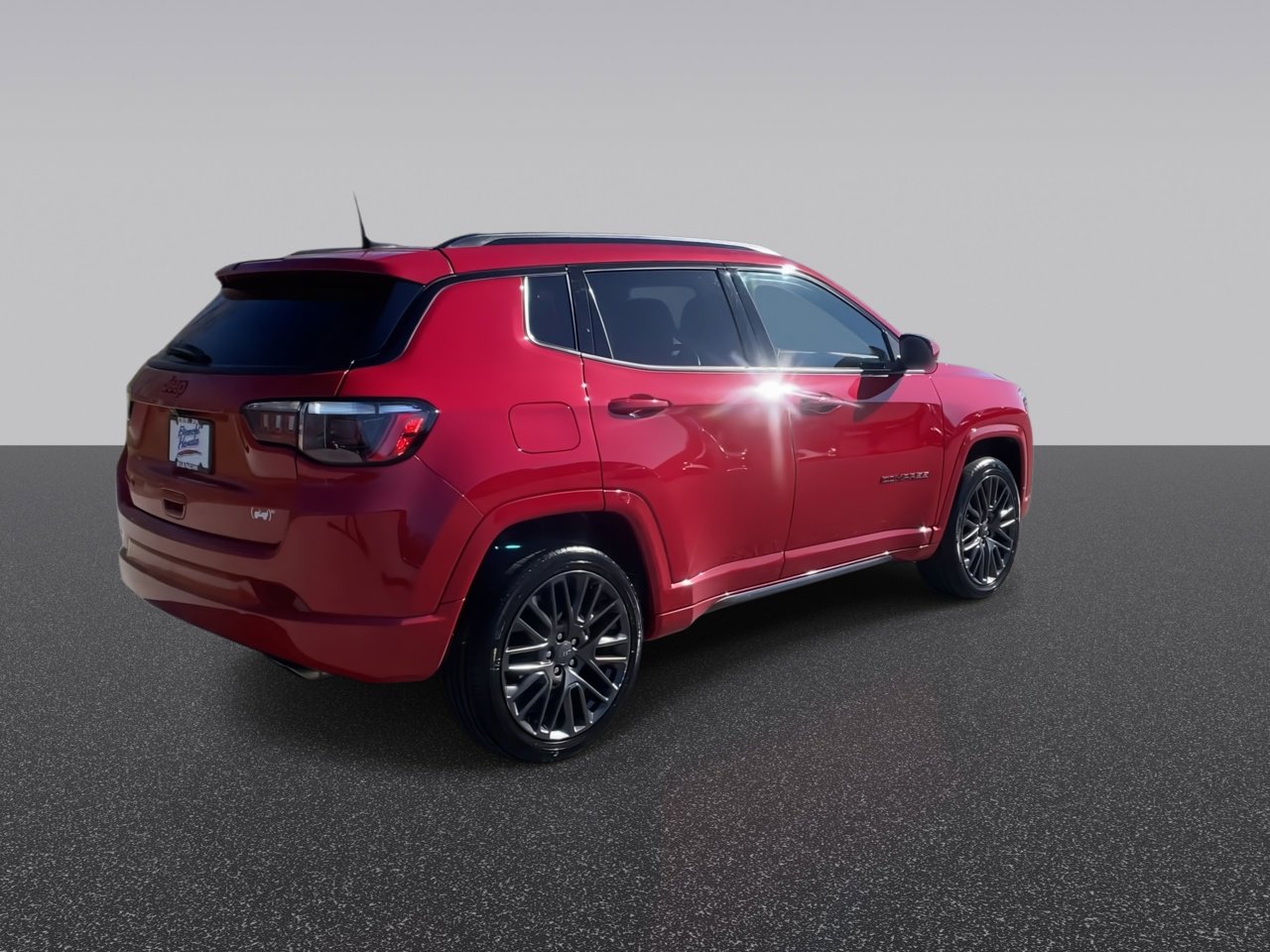 Used 2022 Jeep Compass Limited image 9