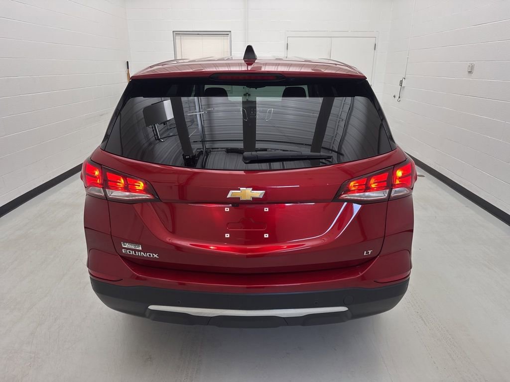 Used 2024 Chevrolet Equinox LT w/ LPO, Floor Liner Package FWD image 5