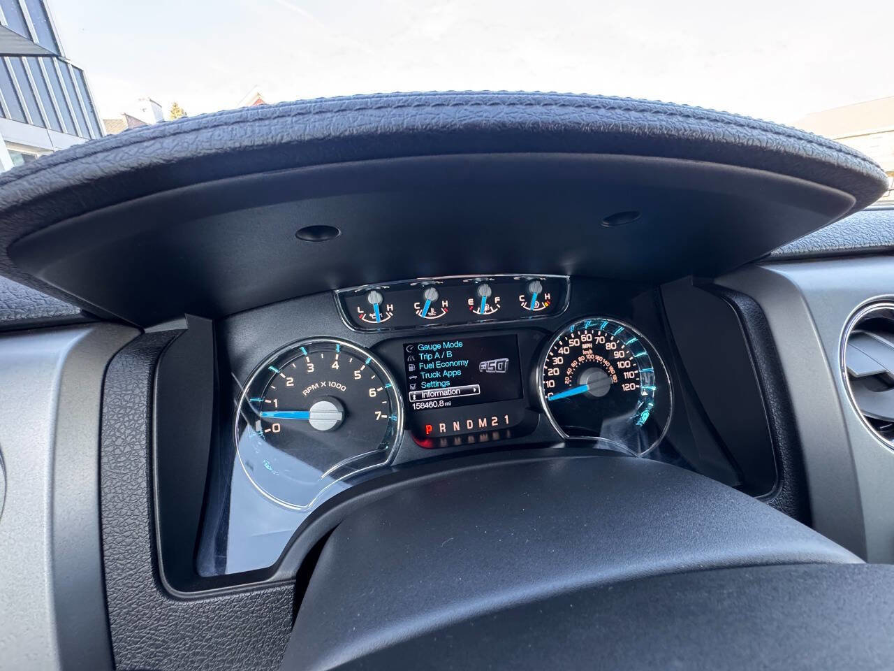 Used 2014 Ford F150 Lariat w/ Equipment Group 502A Luxury image 22